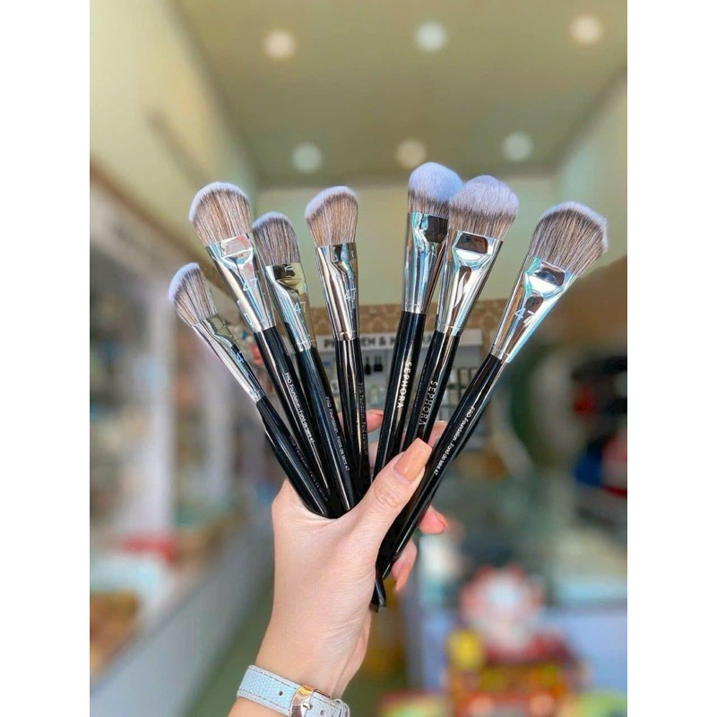 Hàng siêu hot-Cọ nền Sephora 47, giúp tán kem nền nhanh chóng, gọn gàng.