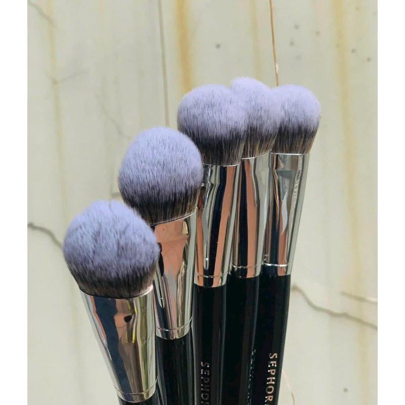 Hàng siêu hot-Cọ nền Sephora 47, giúp tán kem nền nhanh chóng, gọn gàng.