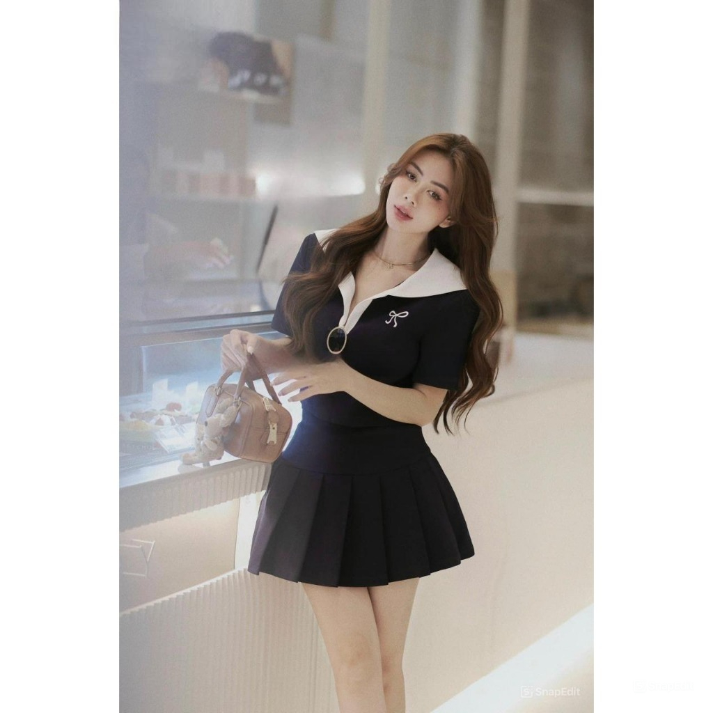 Set đồ nữ áo thun cổ V chất liệu cao cấp mix chân váy siêu xinh Jumito, đồ bộ nữ phong cách nhẹ nhàng xinh xắn HCOM2766