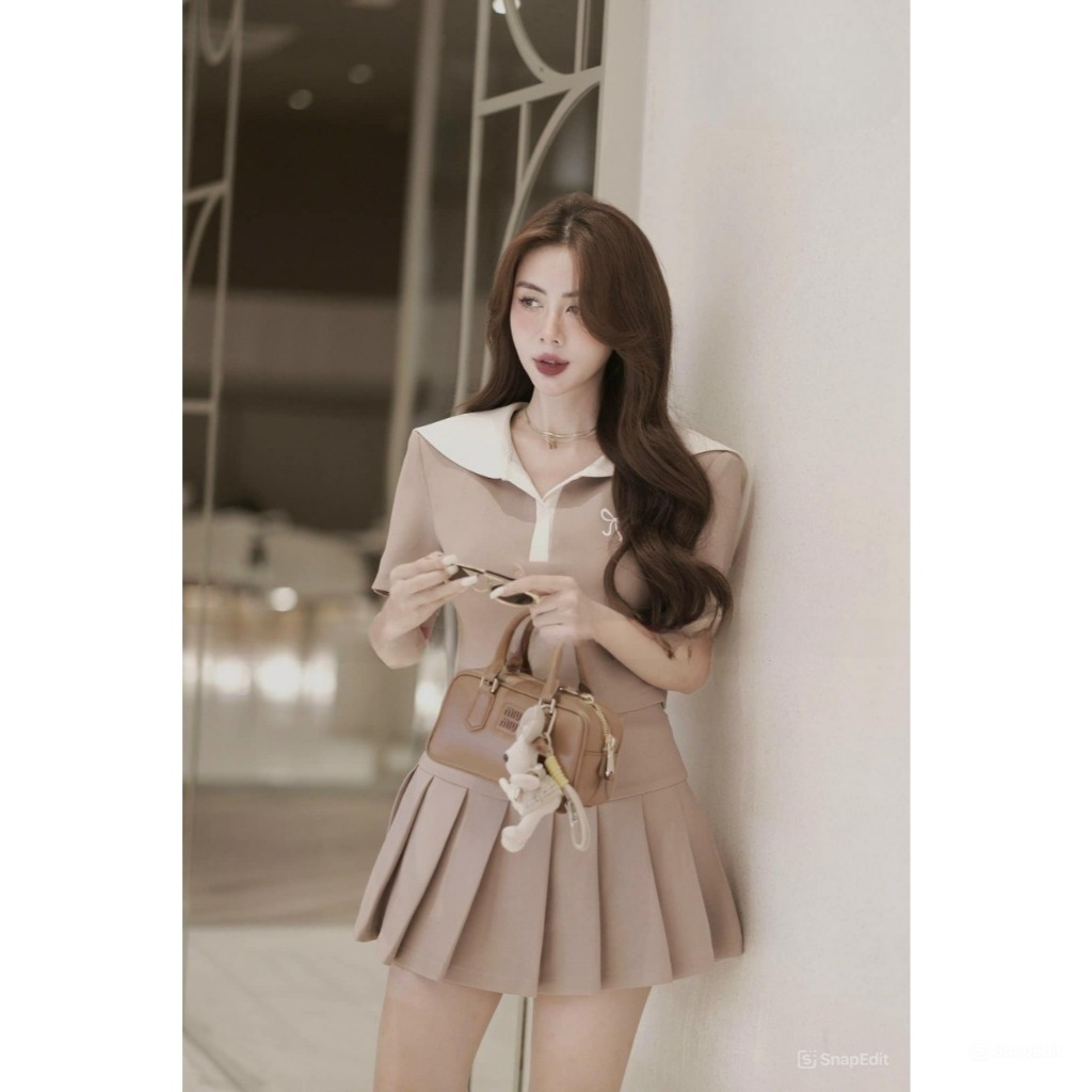 Set đồ nữ áo thun cổ V chất liệu cao cấp mix chân váy siêu xinh Jumito, đồ bộ nữ phong cách nhẹ nhàng xinh xắn HCOM2766