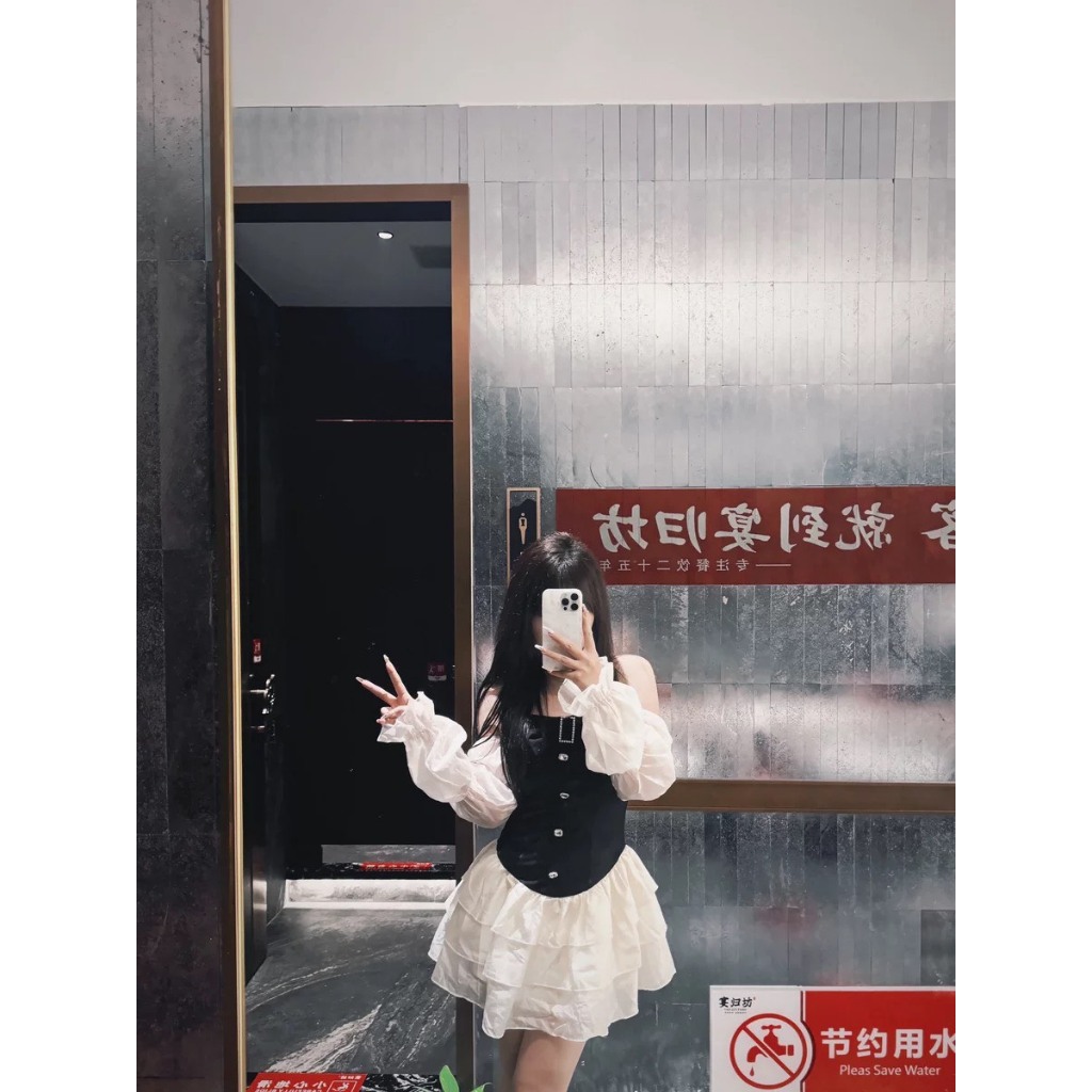 Váy gợi cảm tay dài cho nữ mùa hè ngang ngực váy ba tầng lớp sang chảnh 𝐁𝐥𝐚𝐜𝐤 𝐠𝐨𝐥𝐝𝐞𝐧 𝐫𝐚𝐠𝐥𝐚𝐧