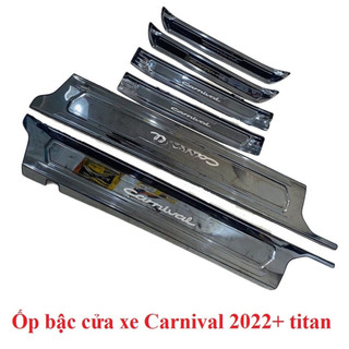 Ốp bậc cửa, nẹp bước chân xe Kia Carnival 2022, 2023, 2024 titan phay xước cao cấp, sáng bóng mẫu 6 chi tiết