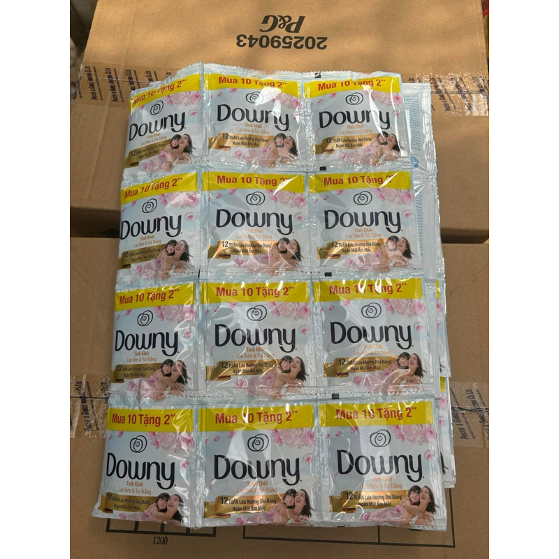Dây 12 Gói Nước Xả Downy