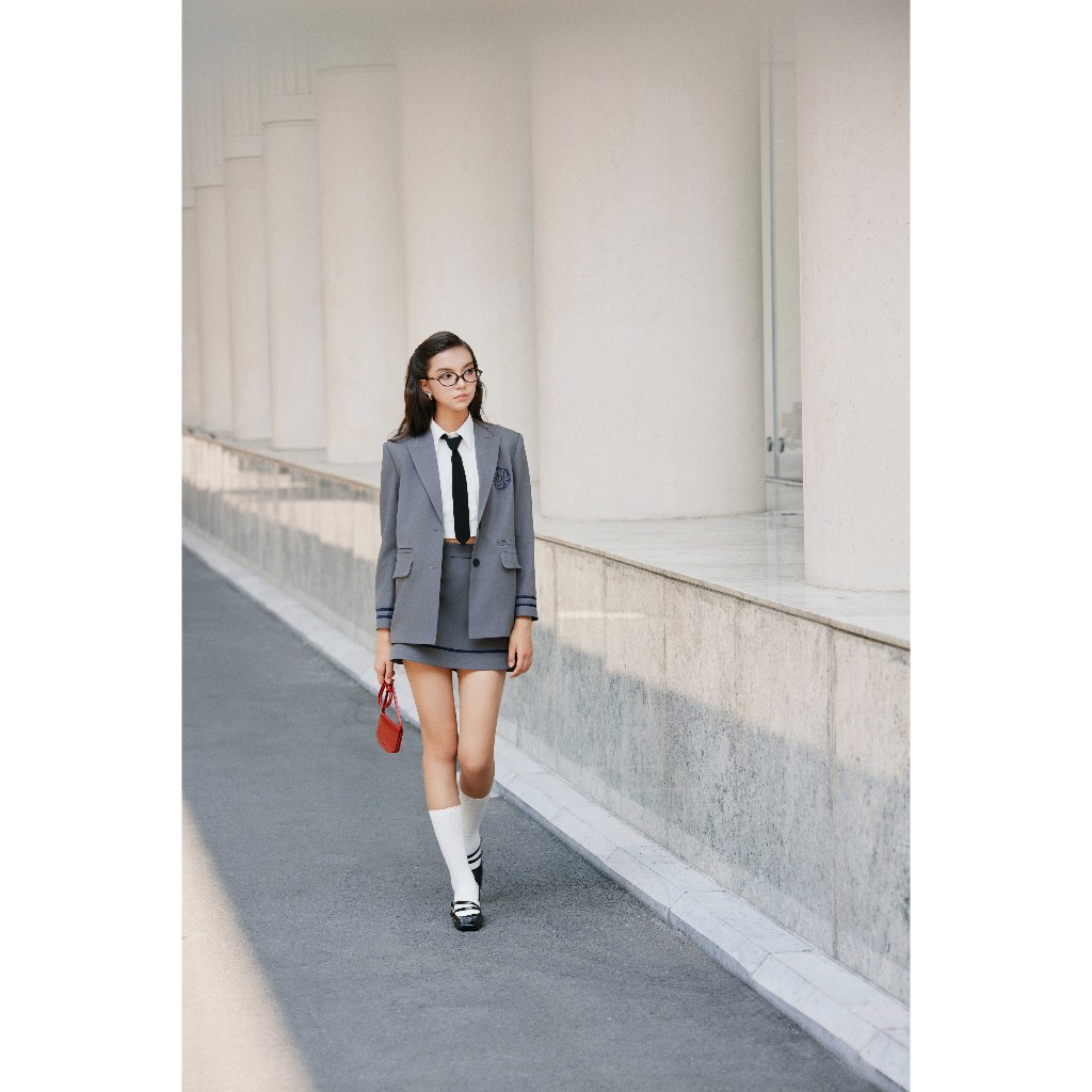 Sét áo blazer dáng suông ve mèo 5B07.2408K, Chân váy đè dây gấu A 4S27.2408K thiết kế bởi JM Dress Design