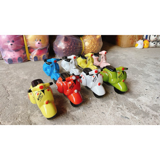 Xe Vespa Gốm Sứ Nhiều Màu Loại 1 Yên/ 2 Yên - Biển Số Đẹp - Siêu Xinh - Gốm Cao Cấp