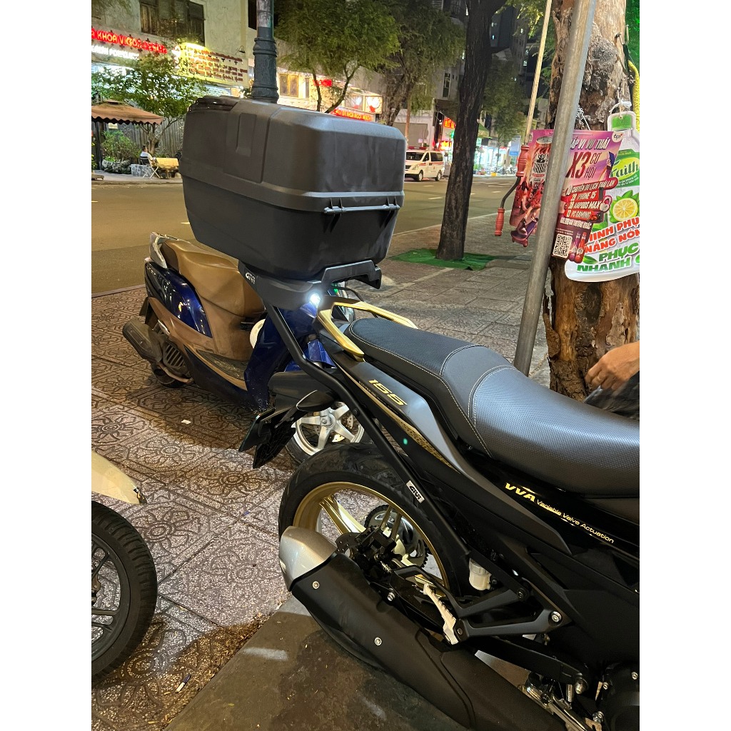 Baga cảng sau chịu lực GIVI HRX cho xe EXCITER 155 - Chính hãng