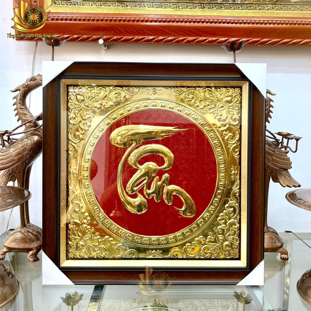 Tranh Đồng Quà Tặng 60x60cm Chữ Tâm, Tranh Chữ Thư Pháp Bằng Đồng Có Kính KT 60x60cm