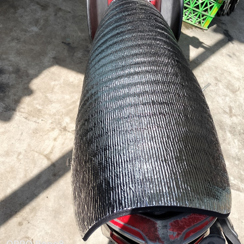 Miêng bạt phủ yên xe máy chống nắng kích thước lớn - 1 Mặt bạc phản quang