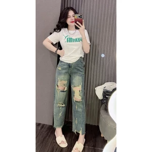 Quần Jean Baggy Nữ Rách Bụi 2 Bên Lai Rách Tua Rua 92 - 93