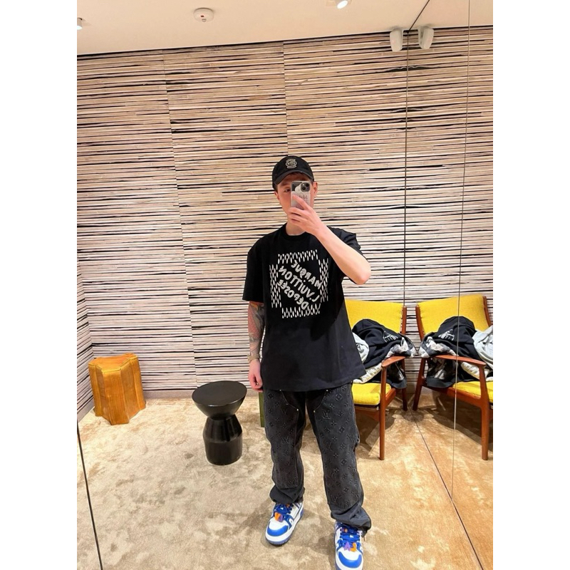⚡️[Hight Quality] Quần Jeans Lu1s Vu11on Carpenter Monogram Denim Pants Nam Nữ - Điểm Nhấn Hoa Đen Dập Nồi Street Wear