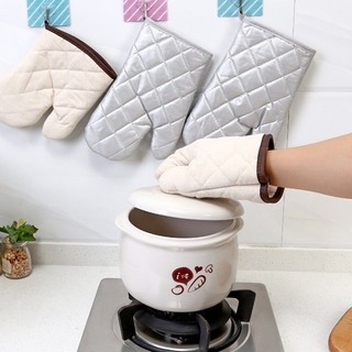 Bao tay nướng bánh cách nhiệt vải dùng để nhấc nồi, lấy khay trong lò nướng (1 đôi)