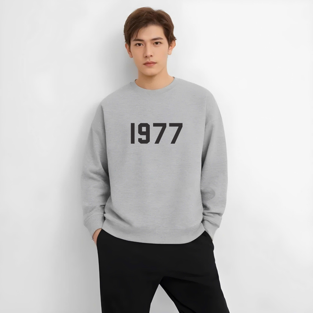 [In Cao Su Nổi] Áo Sweater Essentials 1977 In Nổi Cao Su Form Unisex Vải Nỉ Chân Cua CVC Cao Cấp UnimClub - SW23