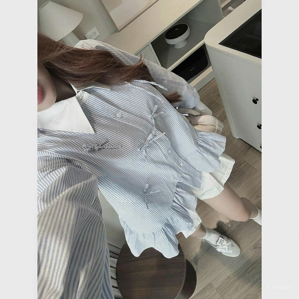 Set đồ nữ áo sơ mi dài tay đính nơ phối chân hàng siêu hot Jumo, đồ bộ nữ áo chất thô đũi kèm chân váy xòe HCOM3097