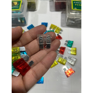 Hộp 100 Cầu chì ô tô các loại, cầu chì chân dẹp 10A, 15A, 20A, 25A, 30A.