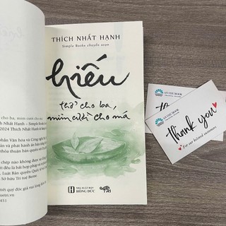 Sách Hiếu - Thở Cho Ba, Mỉm Cười Cho Má - NXB Hồng Đức