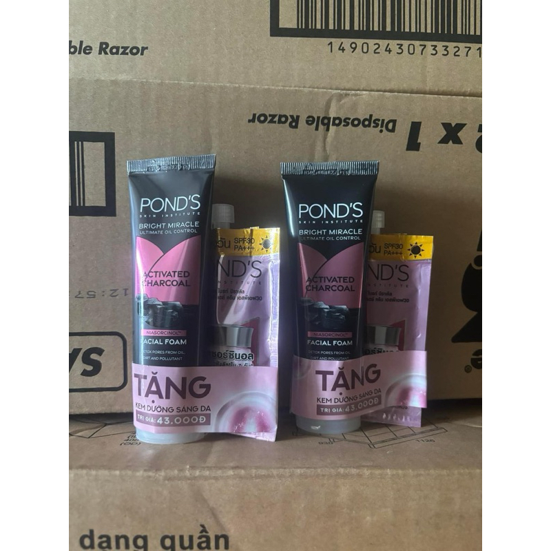 (mẫu mới ) Sữa Rửa Mặt Pond's mới 3X sáng mướt với Niacinamide và Vitamin C, không gây khô da 50gr tặng