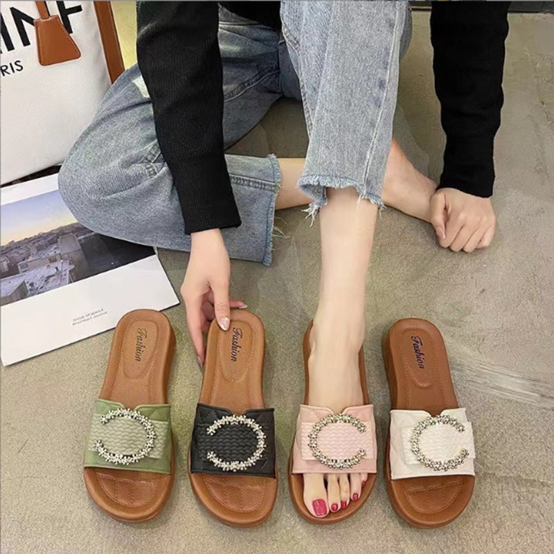 Dép da PU tiện lợi chống trơn trượt với thiết kế thanh lịch