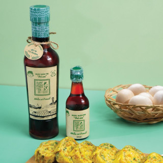 Nước mắm Tĩn ít muối cho bé ăn dặm, độ đạm 42N, chai thủy tinh 60ml rin nguyên chất cá cơm than