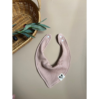 Yếm cổ chất liệu cotton wafflet, yếm dày dặn ,giữ ấm cổ cho bé
