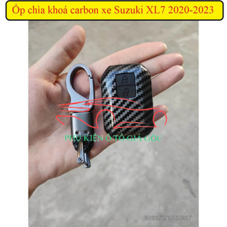 Ốp chìa khóa, bao, bọc khóa carbon xe Suzuki XL7 tặng kèm móc khóa sang trọng