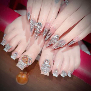 B02 NAIL THIẾT KẾ ĐÍNH ĐÁ CHARM CAO CẤP BON NAIL BOX