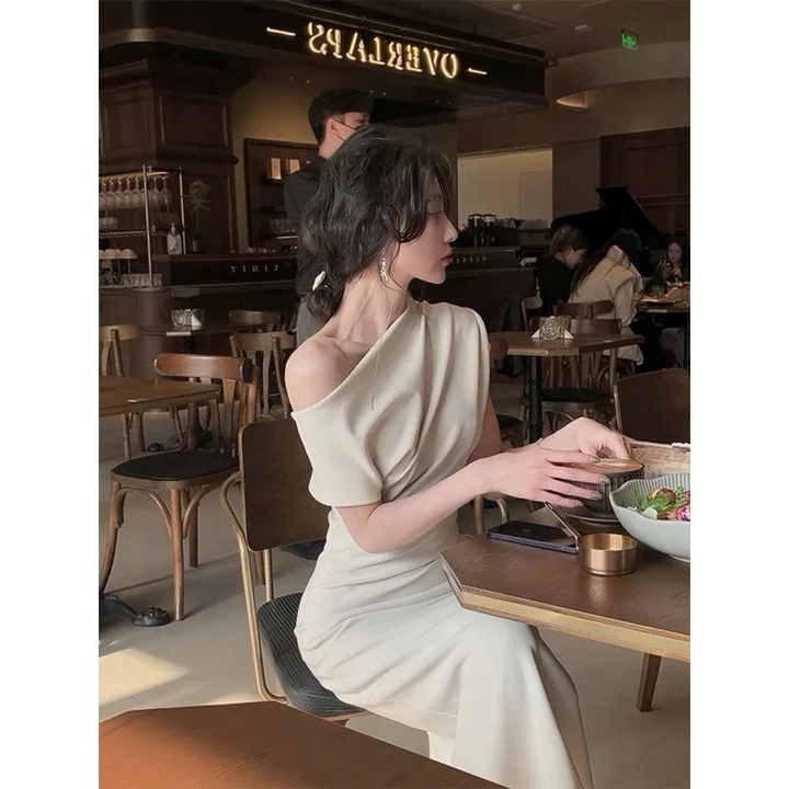 Váy trễ vai kiểu Pháp Váy trễ vai dài xẻ tà cho các bữa tiệcđầm body