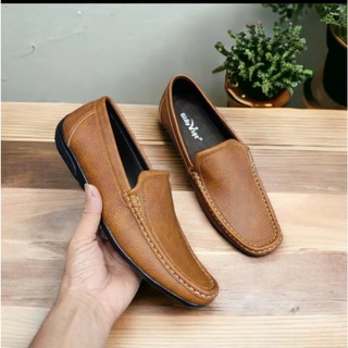 Giày lười nam 2 màu nâu và đen size 39 đên 43 đổi trả nêu không vừa size đế khâu chăc chắn (CLRK)