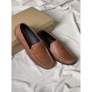Giày lười nam 2 màu nâu và đen size 39 đên 44 đổi trả nêu không vừa size đế khâu chăc chắn (CLRK)