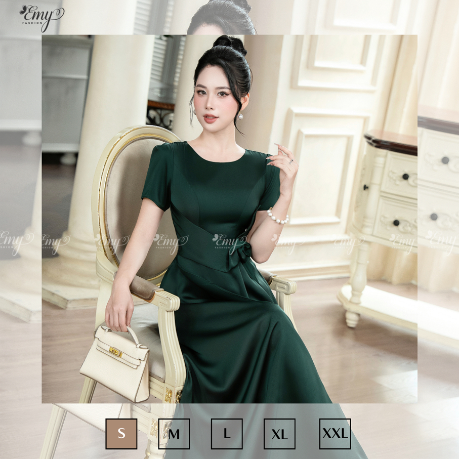Ảnh Đầm Dự Tiệc EMY Thiết Kế Cao Cấp Trung Niên EM7520 Dáng Xoè Cổ Tròn Tay Ngắn Màu Đen Vải Mango Gân 3