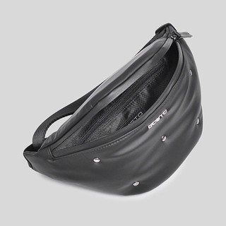 Túi Đeo Chéo Nữ Gosto GBSW01200DEN (Đen)
