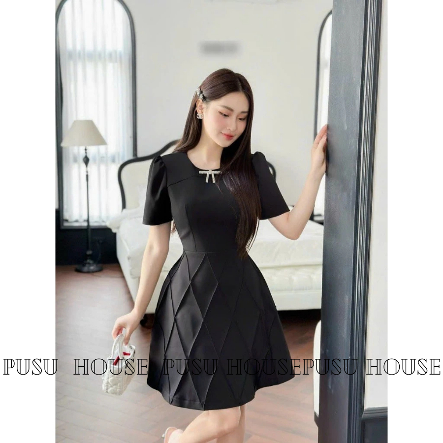Đầm dự tiệc đen trắng xếp ly thân họa tiết sang trọng kèm tag đá-PUSU HOUSE