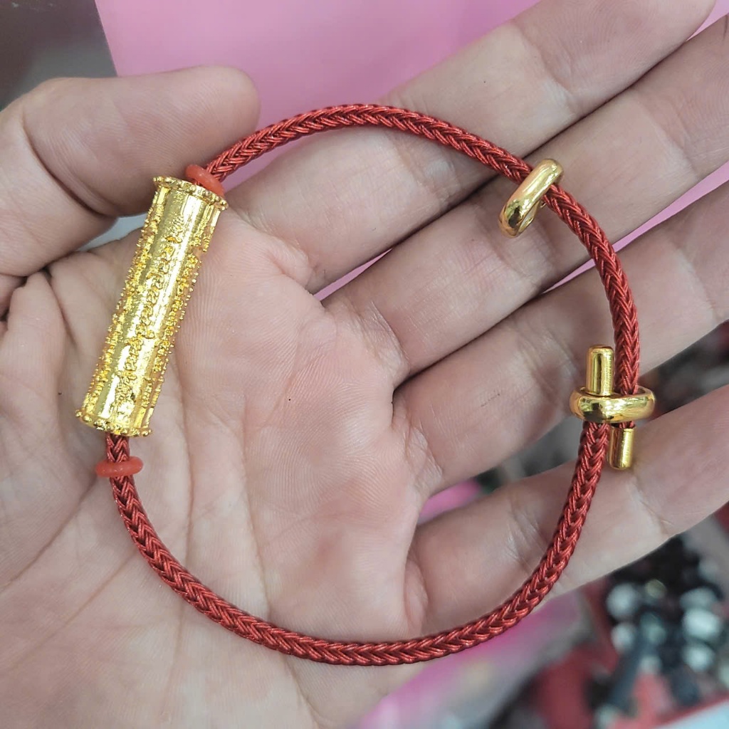 Vòng Tay Đỏ Hồ Ly – Phụ Kiện Trang Sức Ấn Tượng Dành Cho Bạn