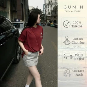 Set bộ áo váy GUMIN thiết kế gồm áo thun họa tiết chữ kèm chân váy chữ A dáng ngắn có lớp lót trong dày dặn cao cấp