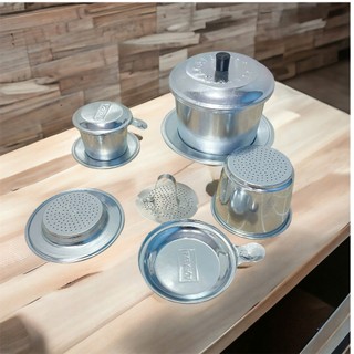 Phin cafe nhôm nhiều size, đủ kích cỡ từ nhỏ đến lớn phù hợp pha 1 ly cà phê hoặc pha nhiều ly cà phê dùng cho quán