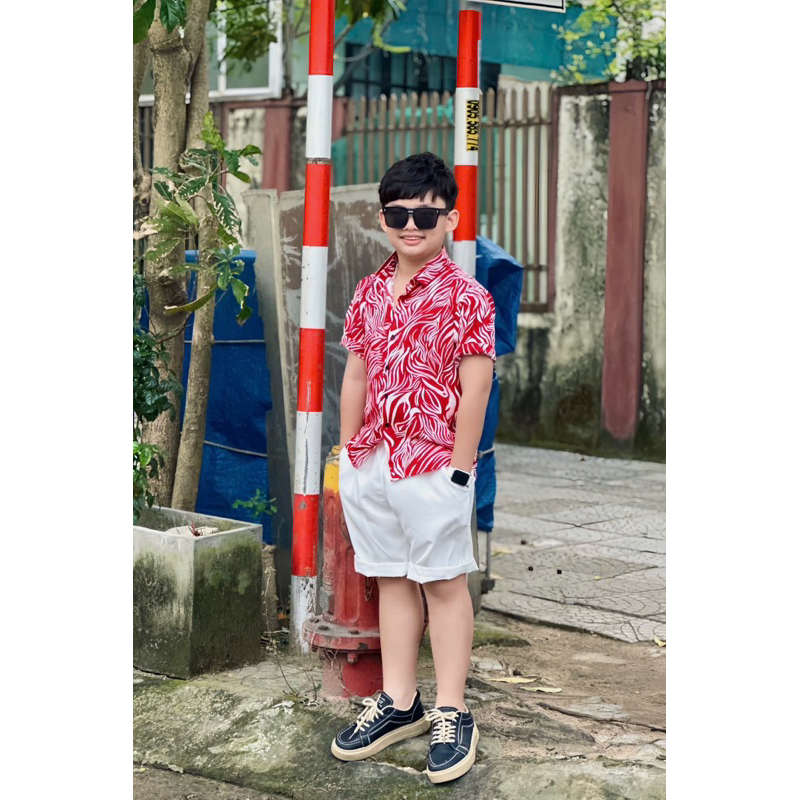 set sơmi hoạ tiết đỏ TONI BRAND cho bé trai