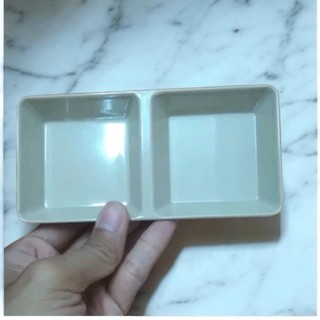 Khay đựng nước chấm 2 ngăn, Khay đựng gia vị 2 ngăn chất liệu Melamine ao Cấp chống va đập - chống cháy
