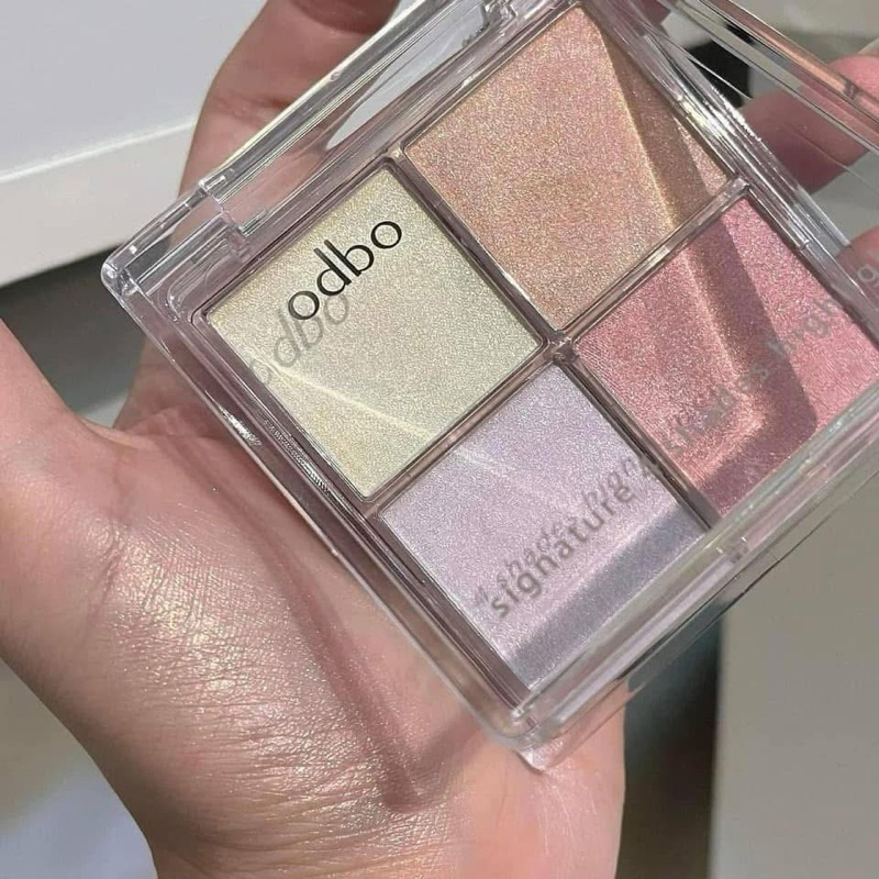 Siêu phẩm bắt sáng-Highlight 4 ô ODBO OD1318, có tác dụng bắt sáng, giúp nền make up tươi trẻ.