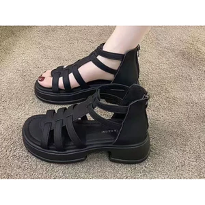 Sandal đế giày phong cách vintage