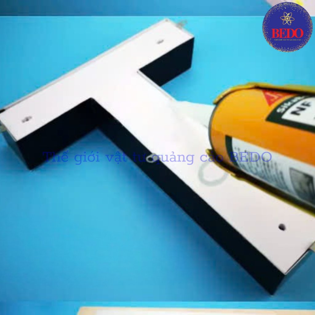 [ Túi 1000 Cái ] Ke Góc Nhọn Đỡ Hậu Chữ Nổi BEDO Thép 20x5x7mm Ke Đỡ Formex Chữ Nổi Quảng Cáo