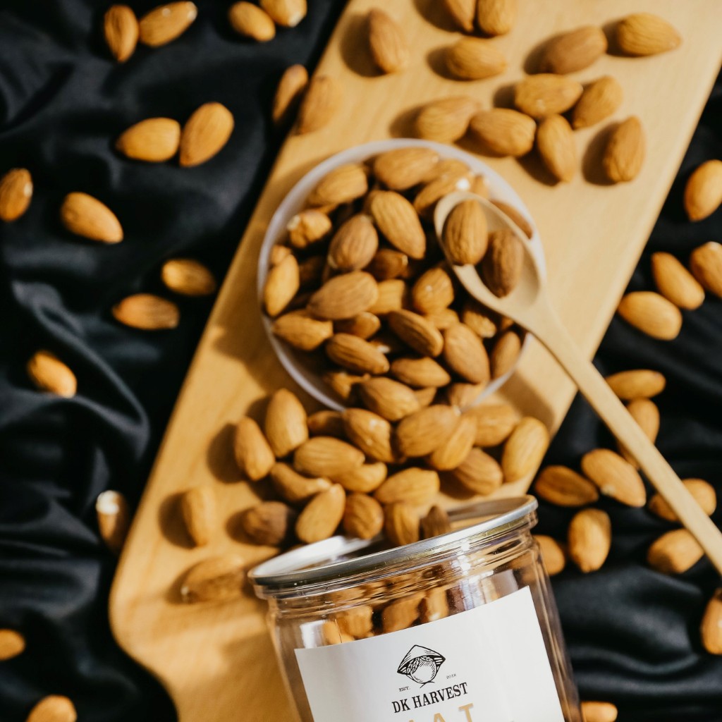 Ảnh Hạnh Nhân Rang Mộc DK Harvest 500g - Nhập Khẩu Mỹ | Giàu Vitamin E, Tốt Cho Tim Mạch 3