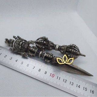 Bộ chày Mahakala và bát chánh đạo pháp bảo mật pháp
