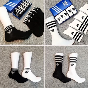 Tất thể thao nam nữ Hộp 5 đôi Cotton dày trắng sáng logo sắc nét hàng xuất dư Hộp quà tặng