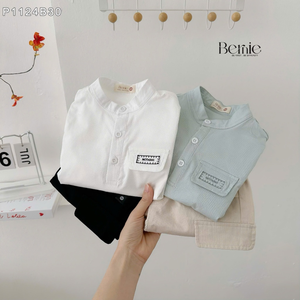 Bộ sơ mi cổ tàu Hàn Quốc cho bé trai, bộ sơ mi cổ trụ trơn phối nắp túi phối quần kaki cá tính P1124B30