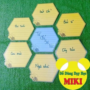 Bộ ong ép nhựa (màu ngẫu nhiên) (Đồ Dùng Dạy Học)