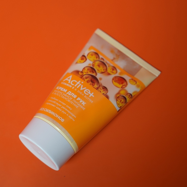 KEM DƯỠNG TAY HYALURONIC ACID & ALOE VERA/ VITAMIN E & SHEA BUTTER - ACTIVE+