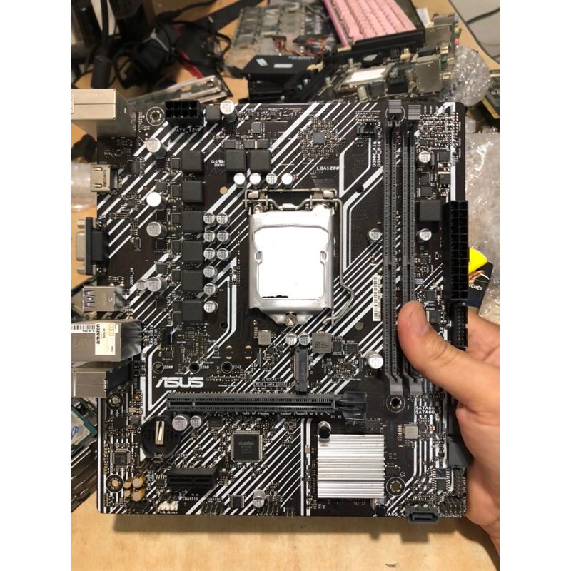 PCパーツ INTEL Core i3 10105F BOX(1200/3.7G/6M/C4 Amazon | インテル Intel CPU Core i3-10105 3.7GHz