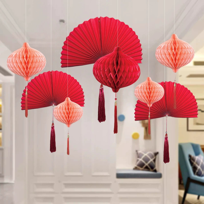 Đèn lồng tổ ong kèm tua rua trang trí lễ hội, đám cưới, trang trí phòng khách, decor quán - Kem Shop K75