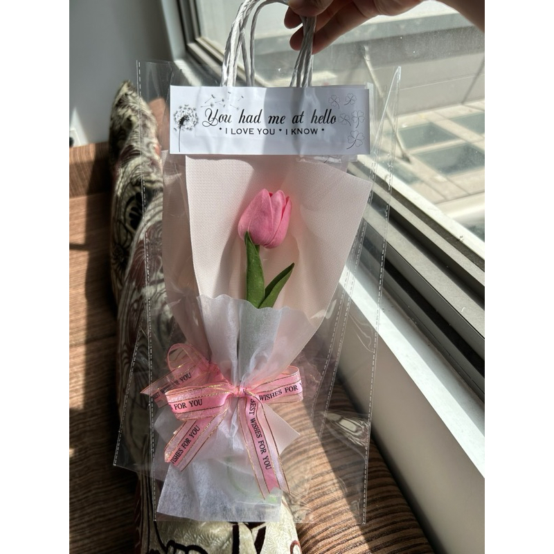[QUÀ TẶNG ] Túi hoa TuLip Xinh Xắn ( Hoa + túi như hình )