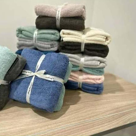 SET 2 KHĂN TẮM XUẤT NHẬT SIÊU THẤM TIỆN LỢI CHO GIA ĐÌNH