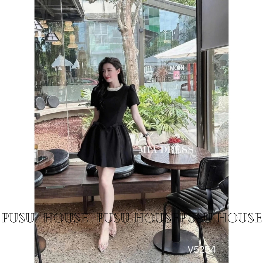 Đầm đen dự tiệc dáng xòe nơ eo cổ đính đá sang trọng-PUSU HOUSE